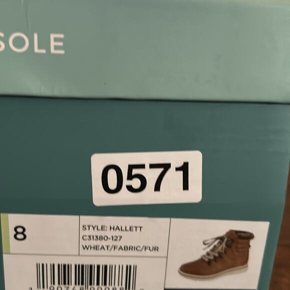 Cliffs by White Mountain Hallet Hiking Boot Bootie NEW Size 8 Wheat Tan Fur Trim - Picture 11 of 11